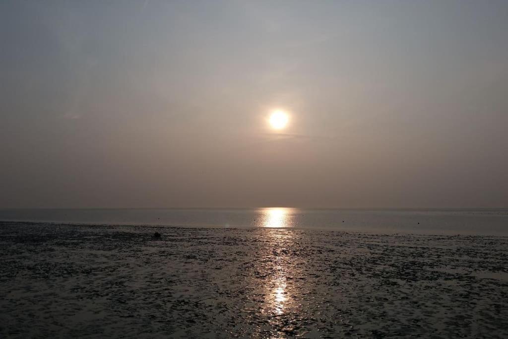 Urlaubsdomizil Norden/Norddeich, Mit Garten المظهر الخارجي الصورة